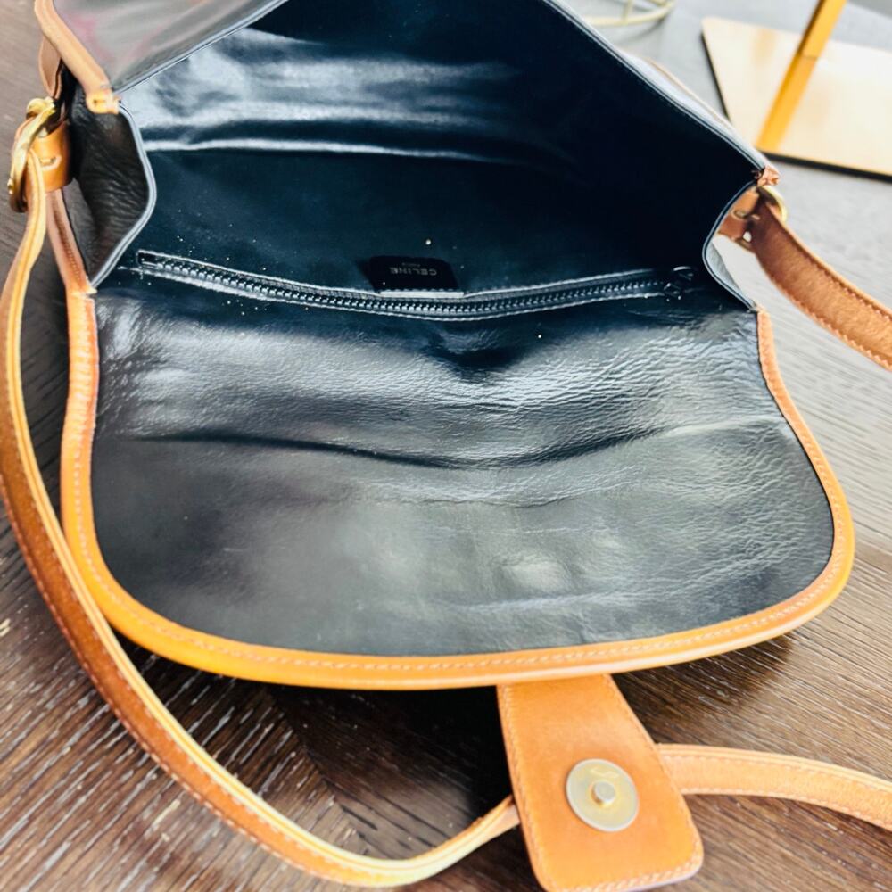 Vintage Celine Paris Blason Black Leather Shoulder Bag Tan Trim Made in Italy - Picture 12 of 16